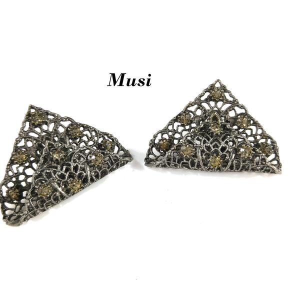 Vintage MUSI Filigree Shoe Clips, Gold Rhinestones, 1950s, 1 3/4 Inches - Picture 1 of 10